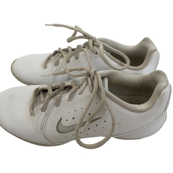 Nike Shoes Nike Womens White Sideline Cheerleader Go Fight